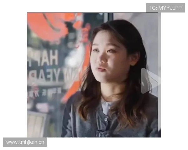 张家齐训练完顺手买了个包，我工资还没她零花钱多